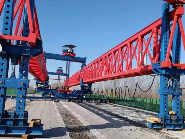 在購買50噸以上架橋機(jī)時(shí)，應(yīng)該如何考慮成本效益？